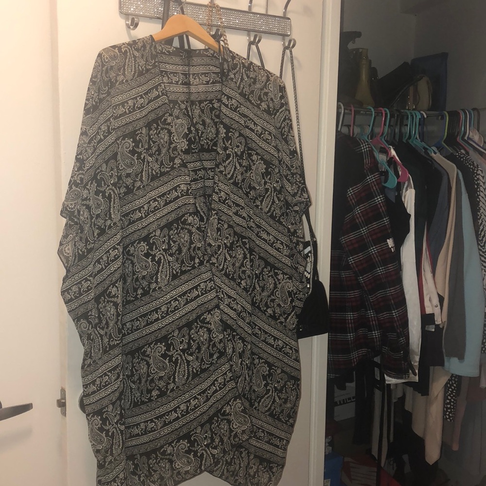 Black & White Design Kimono